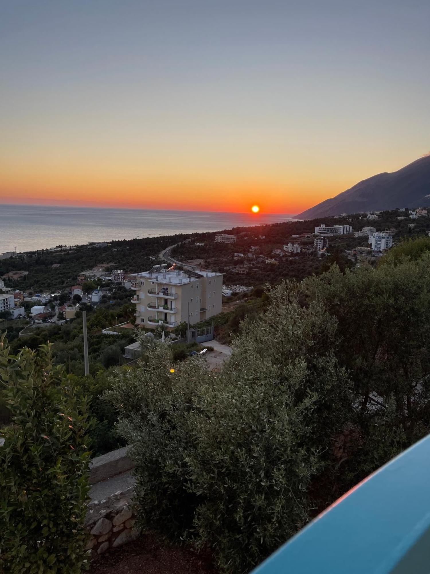 Endless Blue Apartments Dhermi Exterior photo