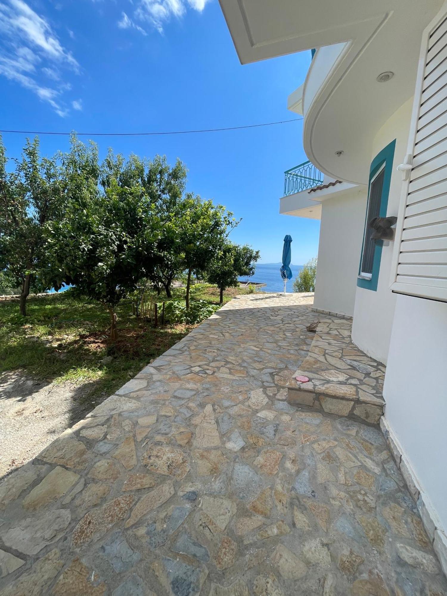 Endless Blue Apartments Dhermi Exterior photo