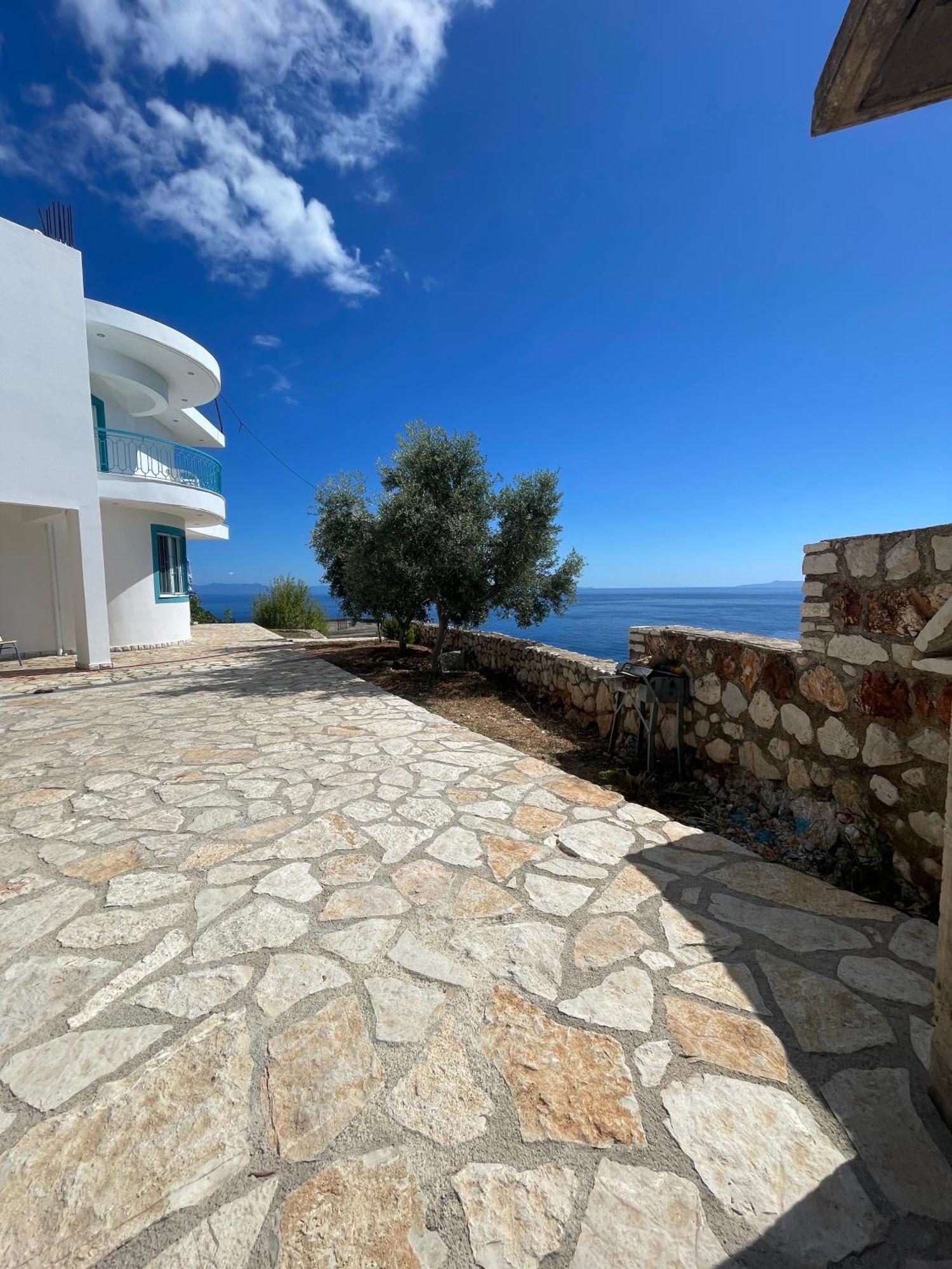 Endless Blue Apartments Dhermi Exterior photo