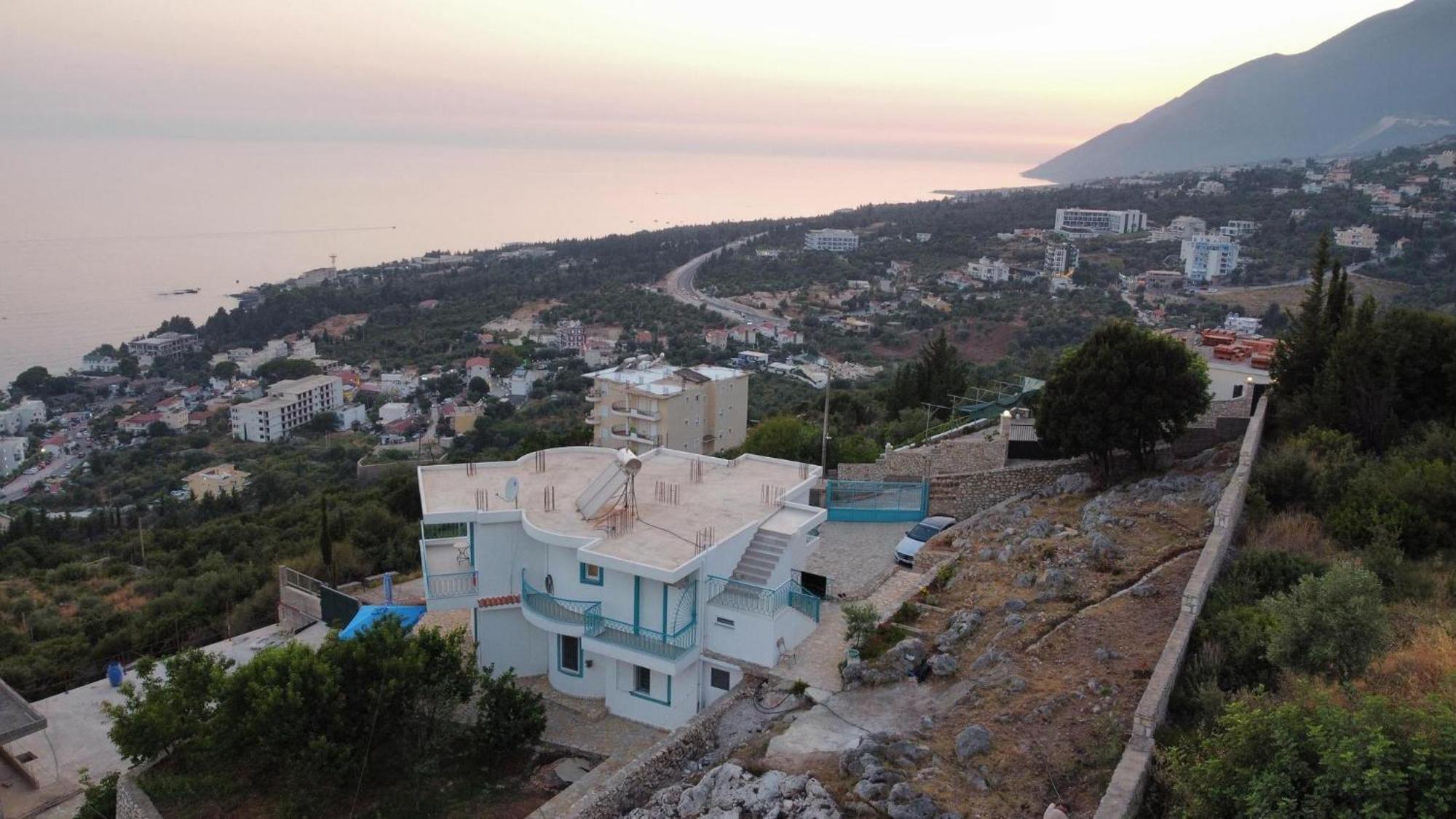 Endless Blue Apartments Dhermi Exterior photo