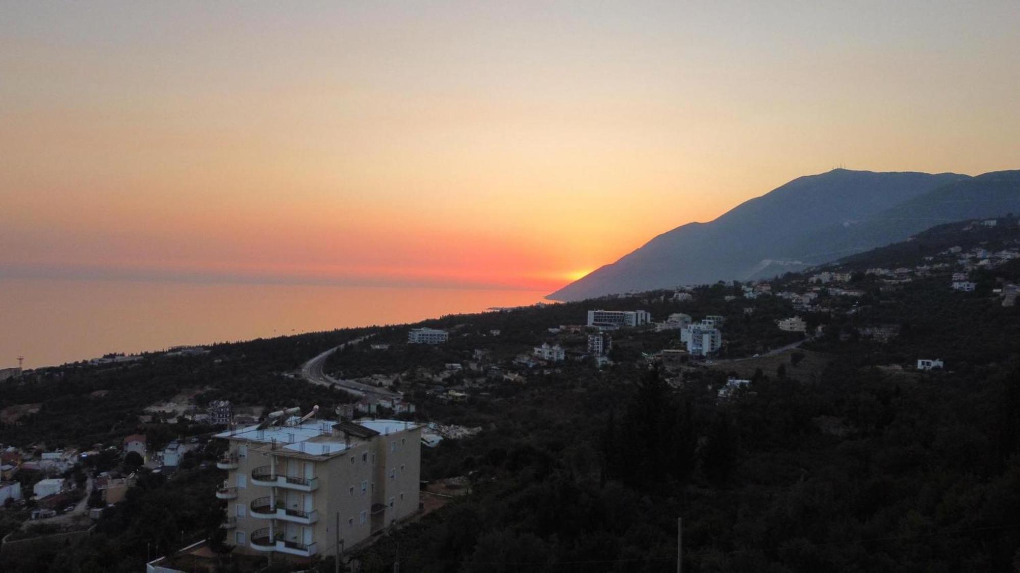 Endless Blue Apartments Dhermi Exterior photo